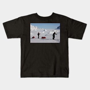 Nordic skiing in Liverpool land Kids T-Shirt